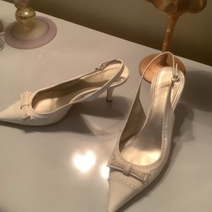 Anne Klein heels cream size 9
